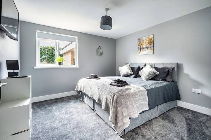 Apartment for 6 people in East Kilbride