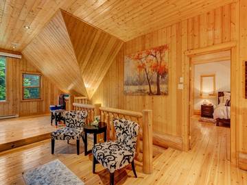 Chalet for 14 Guests in Quebec, Canada, Picture 2