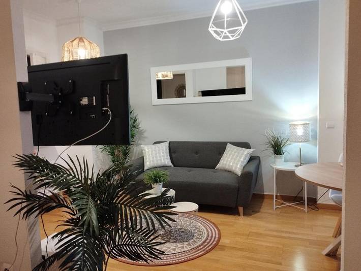 Ferienwohnung für 2 Personen, mit Garten und Ausblick sowie Pool in Madrid