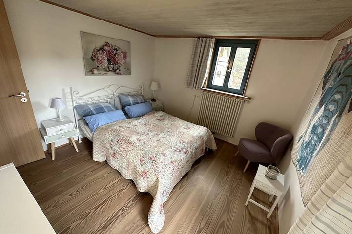 Ganze Wohnung, Rose Cottage in the romantic Taubertal in Adelshofen, Taubertal