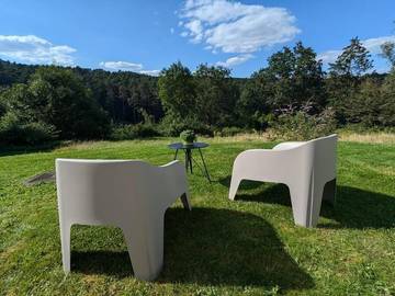 Gîte pour 2 personnes, avec jardin ainsi que vue et terrasse à Esneux