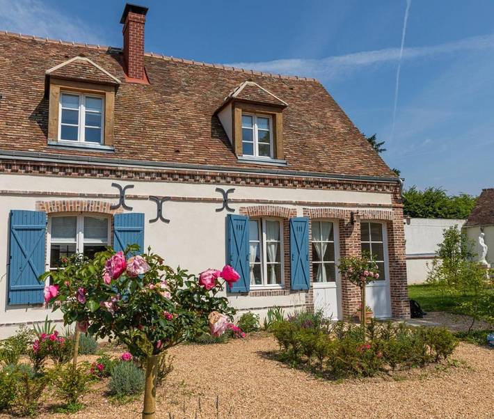 Gîte pour 4 personnes, avec Jardin dans Tremblay-les-Villages - 3