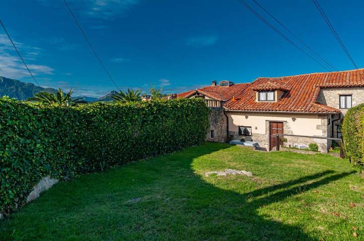 Three-Bedroom Chalet in Ribadesella, Costa Verde