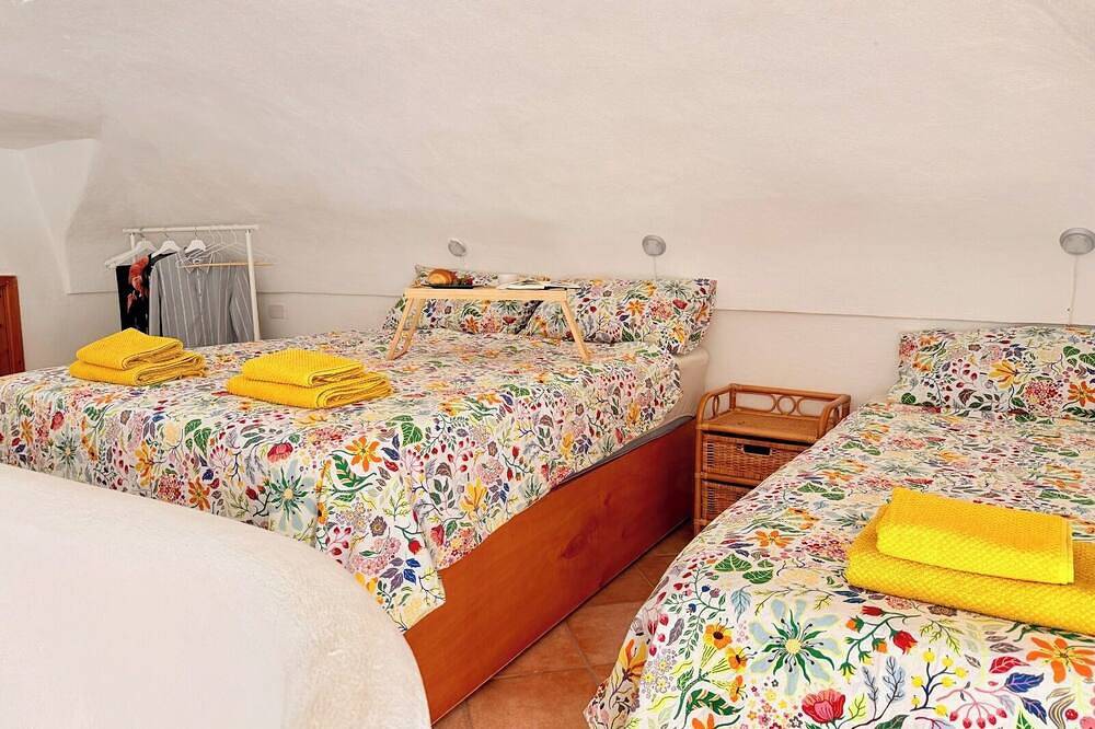 Entire apartment, Selene's Nest, Procida in Procida, Naples Province