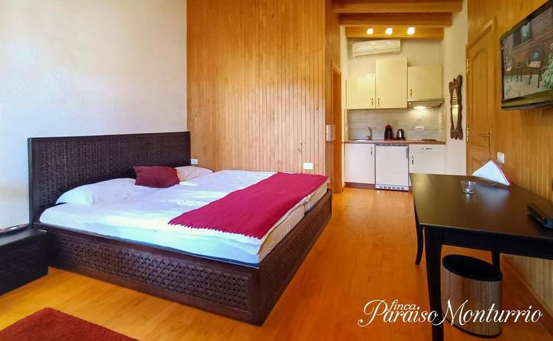 Chalet para 3 personas, con sauna y vistas además de piscina y jardín en Tenerife - 2