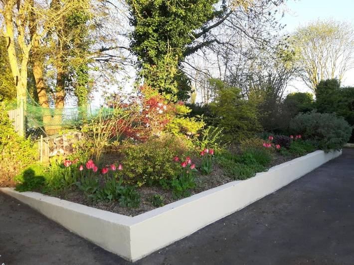 Location de vacances pour 4 personnes, avec vue ainsi que piscine et jardin à Anctoville - 3