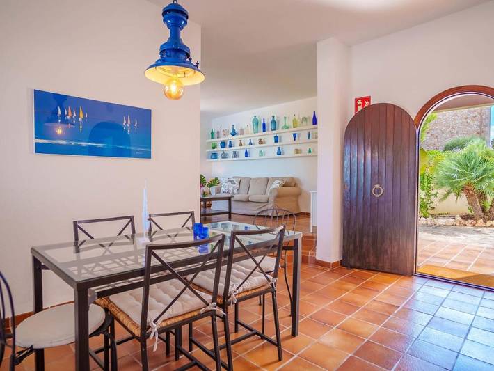 Ferienhaus für 8 Personen, mit Balkon und Terrasse sowie Garten und Pool in Cala Murada - 4