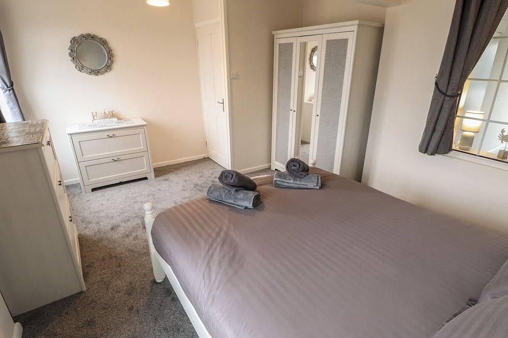 Jacob'S Retreat, pet friendly, with a garden in Chapel St Leonards in Anderby, Lincolnshire