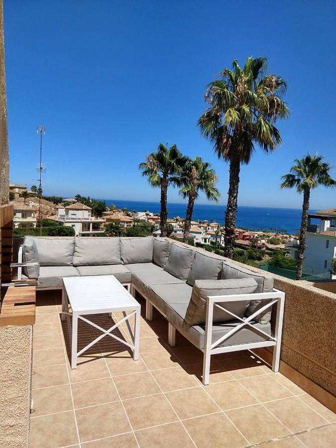 Casa rural para 8 personas, con Balcón y Jacuzzi además de Terraza y Jardín en La Línea de la Concepción