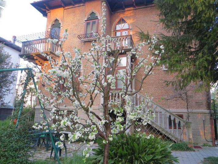 B&B für 2 Personen, mit Balkon und Garten in 