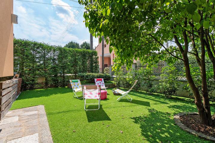 Vacation rental for 4 people, with yard in Lago Maggiore