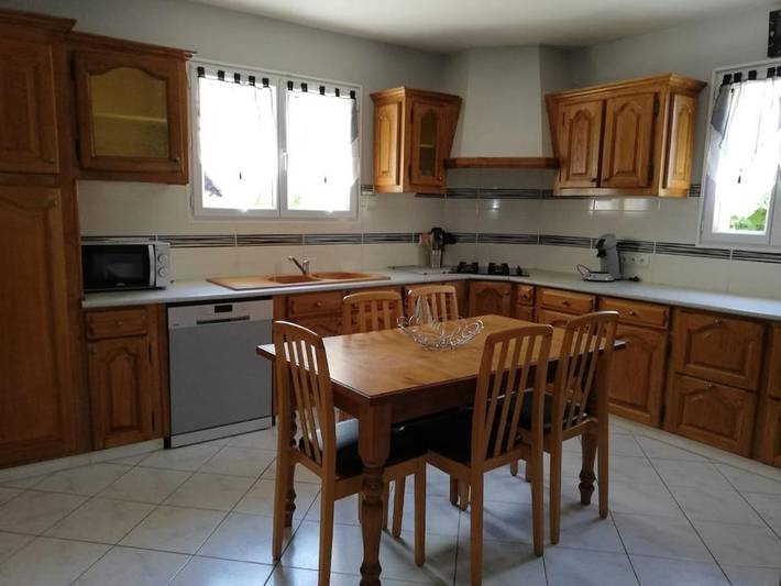 Location de vacances pour 6 personnes, avec terrasse ainsi que piscine et jardin à Siorac-en-Périgord - 3