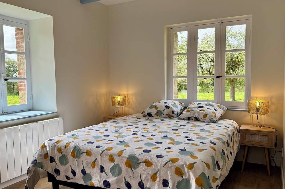 Cosy couple's cottage with view of the Château - Golfe du Morbihan, 20 min from Vannes in Berric, Región de Vannes