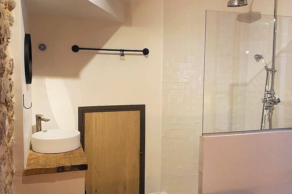 Apartamento entero, Cosy 1-Bedroom Studio in Valbonne Village in Valbonne, Costa mediterránea (Francia)