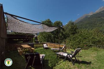 Gîte pour 10 personnes, avec terrasse et jardin dans L'Alpe d'Huez