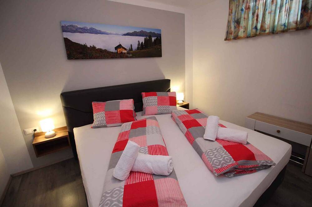 Ganze Wohnung, Ferienwohnung in ruhiger und sonniger Hanglage in Flattach, Bezirk Spittal an der Drau