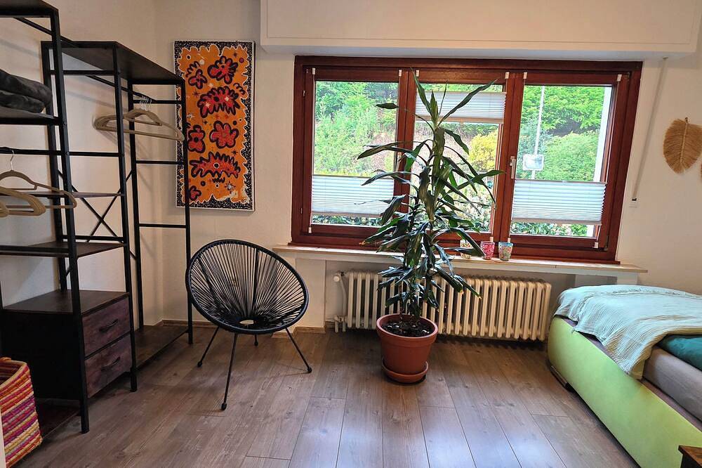 Guesthouse Ennepetal ☼  Ferienwohnung im grünen Heilenbecker Tal in Ennepetal, Ennepe-Ruhr-Kreis