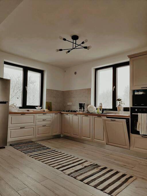 Villa pour 9 personnes, avec Terrasse ainsi que Jardin et Vue en Roumanie - 3