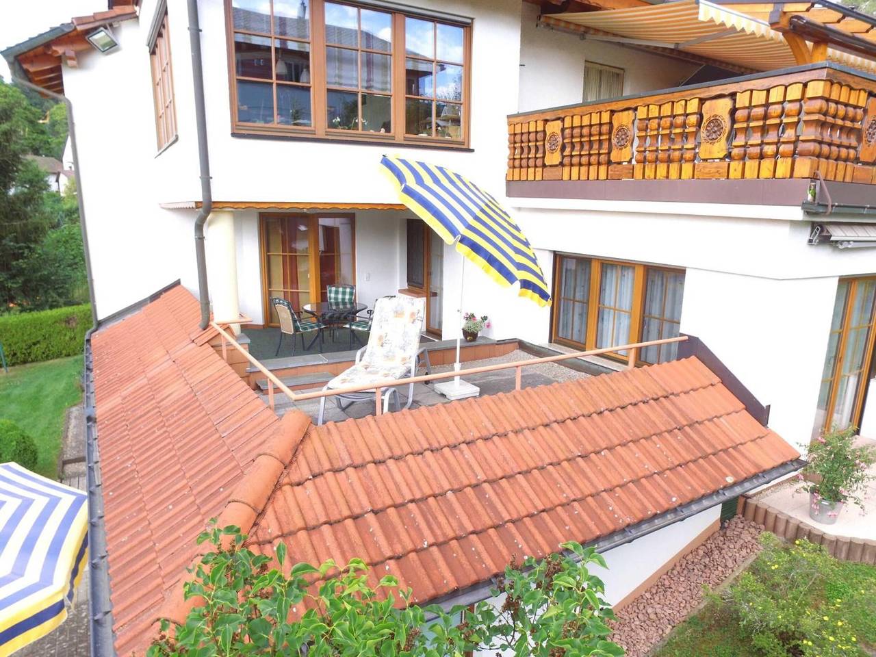 Ganze Wohnung, Ferienwohnung Sonnenbalkon mit 2 Balkonen, Liegewiese, 3Welten Card und Wlan in der Nähe vom Solemar in Bad Dürrheim, Mittlerer Schwarzwald
