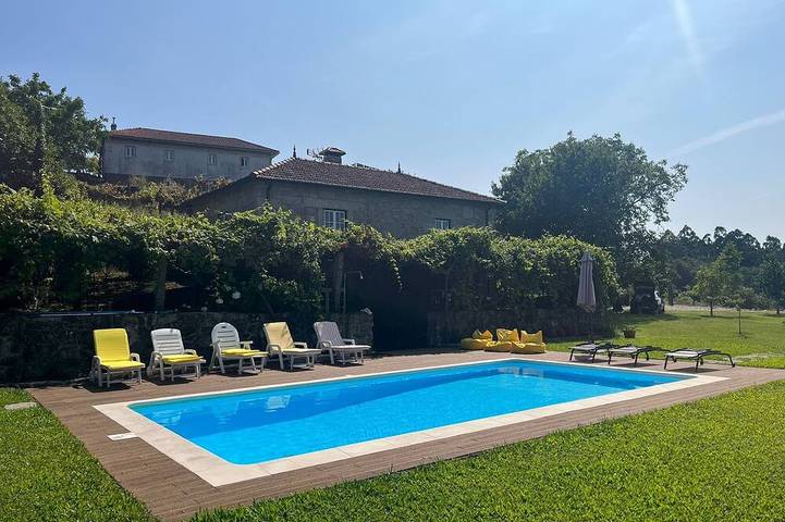 Gîte pour 8 personnes, avec balcon et jardin, animaux acceptés