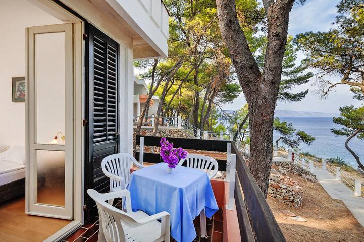 Gîte pour 3 personnes, avec piscine et balcon/terrasse, animaux acceptés dans Hvar - 2