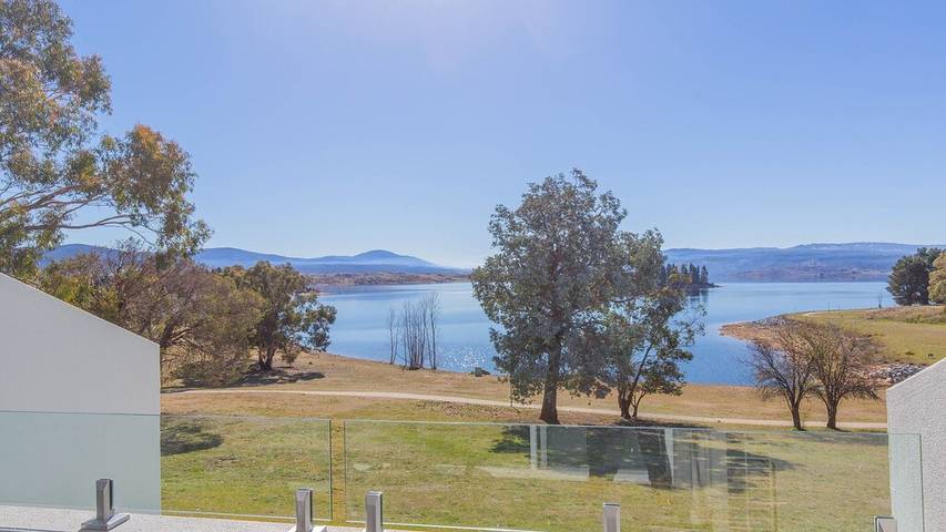 Holiday rental for 4 people, with pool and balcony in Jindabyne