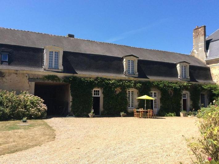 Location de vacances pour 9 personnes, avec jardin à Saint-Pavace