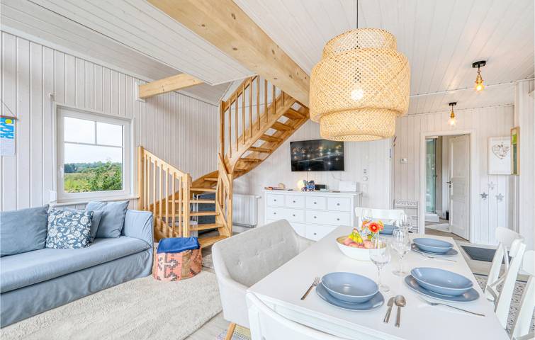 Gemütliche Wohnung mit Sauna und Terrasse, in der Nähe der Trattoria Punto Uno in Zerpenschleuse, Wandlitz