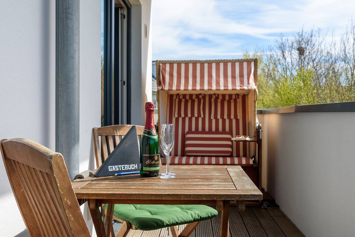 Ganze Wohnung, Residenz Seestern We 13 mit Balkon und seitlichem Meerblick Börgerende in Börgerende, Börgerende-Rethwisch
