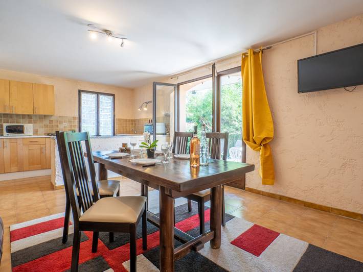 Gîte pour 4 personnes, avec terrasse et jardin dans Plage Du Grand Boucharel Saint Aygulf - 2