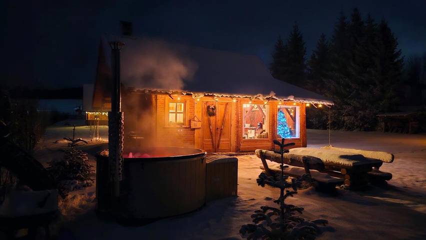 Apartament wakacyjny dla 4 osób, z Jacuzzi i Taras oraz Ogród i Sauna w Lesko