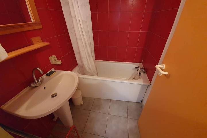 Gîte pour 4 personnes, animaux acceptés à Escaro - 3