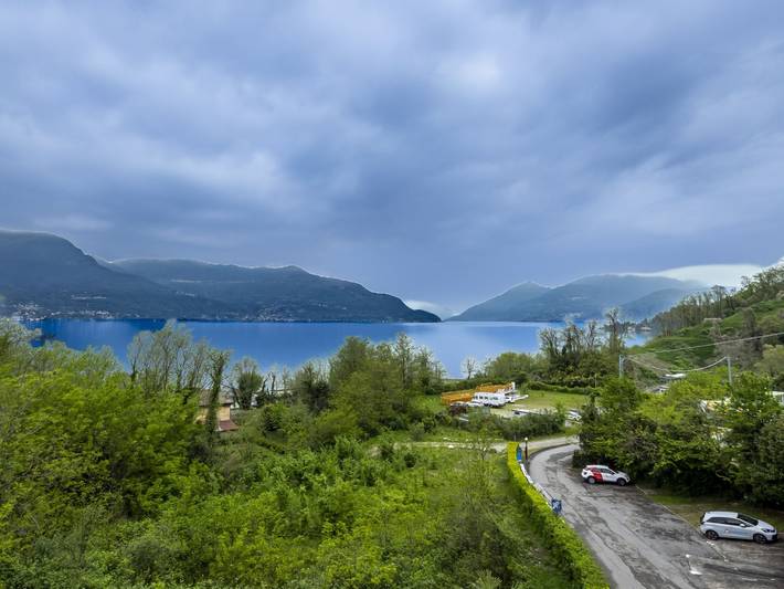 Gîte pour 4 personnes, avec vue sur le lac ainsi que terrasse et jardin à Porto Valtravaglia - 3