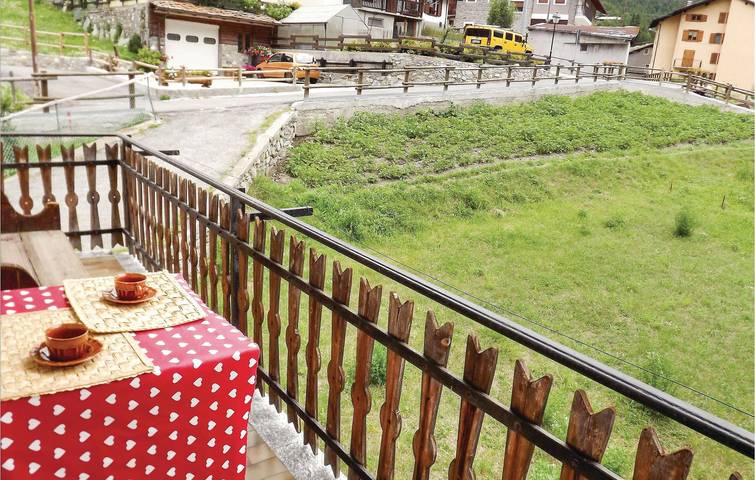 Appartamento intero, Appartamento con vista sulle montagne con lavastoviglie, cucina e fiume nelle vicinanze in Epinel, Cogne