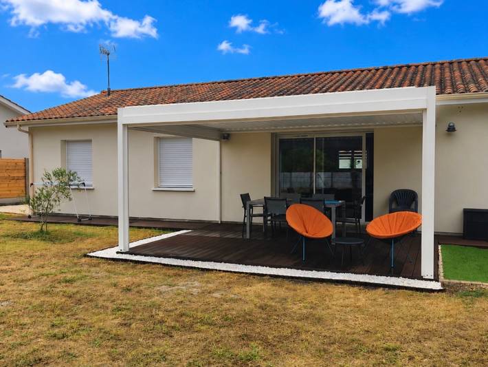 Maison 6 pers, climatisée, quartier calme, proche Dune du Pyla et pistes cyclables, ménage inclus in Parentis-en-Born, Côte d’Argent