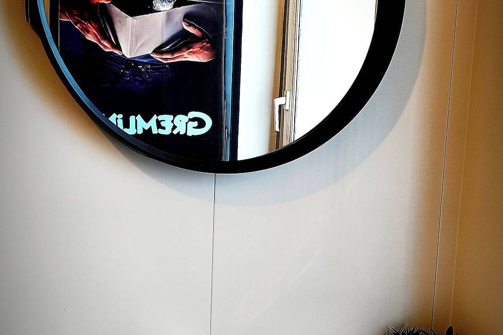 Ganze Wohnung, Movie-themed apartment with large screen in Woustviller, Saargemünd