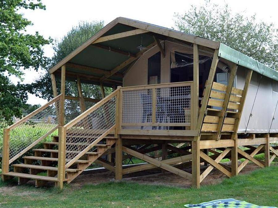 Camping Domaine de Kervallon - Tienda de lona y madera 5 personas - Confort Safari in Caro (desambiguación), Región de Vannes