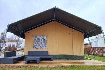 Ferienanlage für 6 Personen, mit Pool und Garten in Belgien