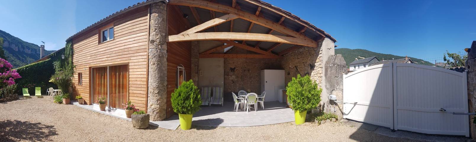 Gîte pour 3 personnes, avec terrasse et jardin, animaux acceptés à La Cresse - 2