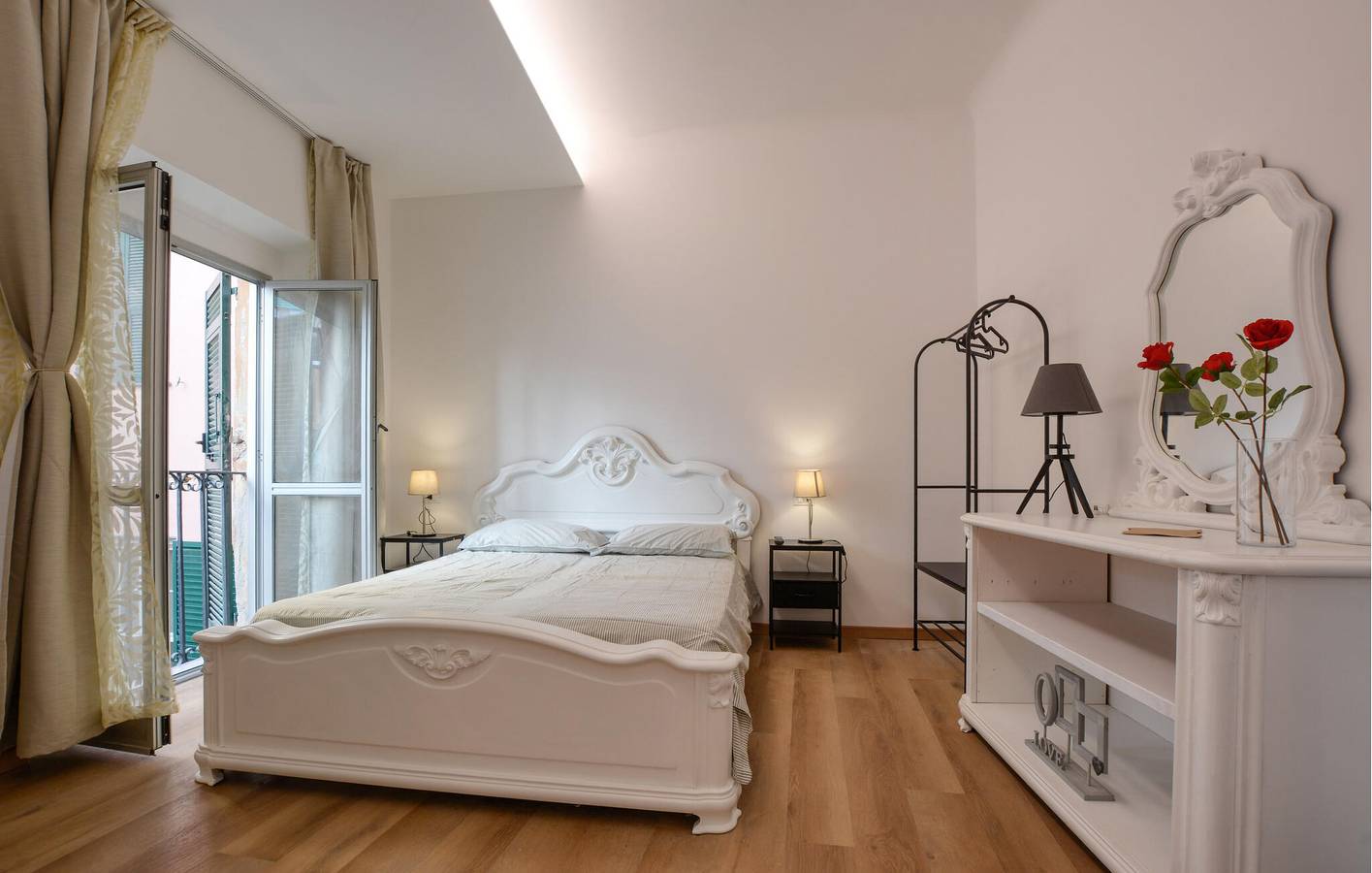 Ganze Ferienwohnung, Gemütliches Apartment am Strand mit Petanque, Klimaanlage und Internet in Genua (Stadt), Genua