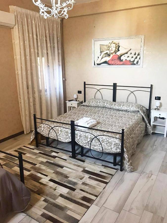Double Room with Private Bathroom in Enna, Province d'Enna