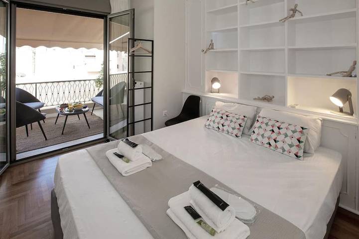 Entire apartment, Brand new 3bdr Apt in Syntagma with Acropolis view, Luxury Apartment in Central Section of Athens, Athens