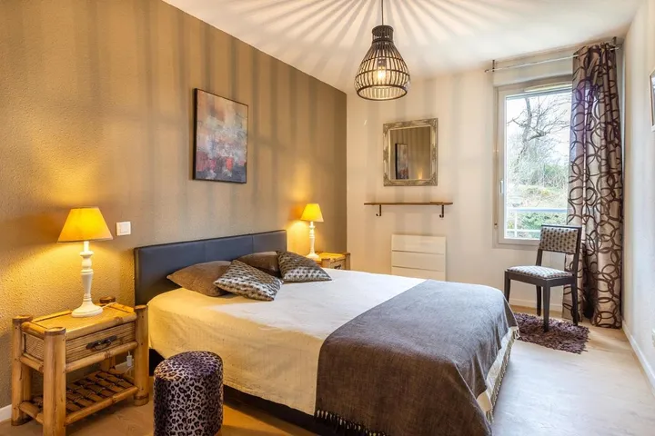Apartamento de vacaciones para 4 personas, con jardín además de vistas y piscina - 1