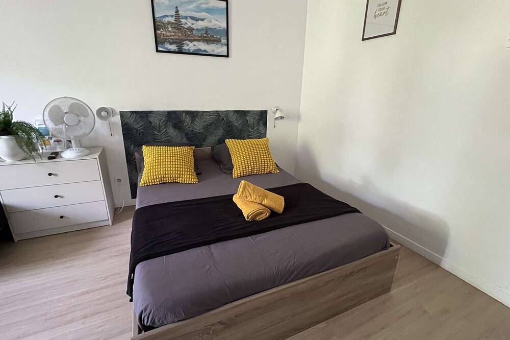 Entire apartment, 5-minute walk from Tgv station in Châtellerault, Vienne