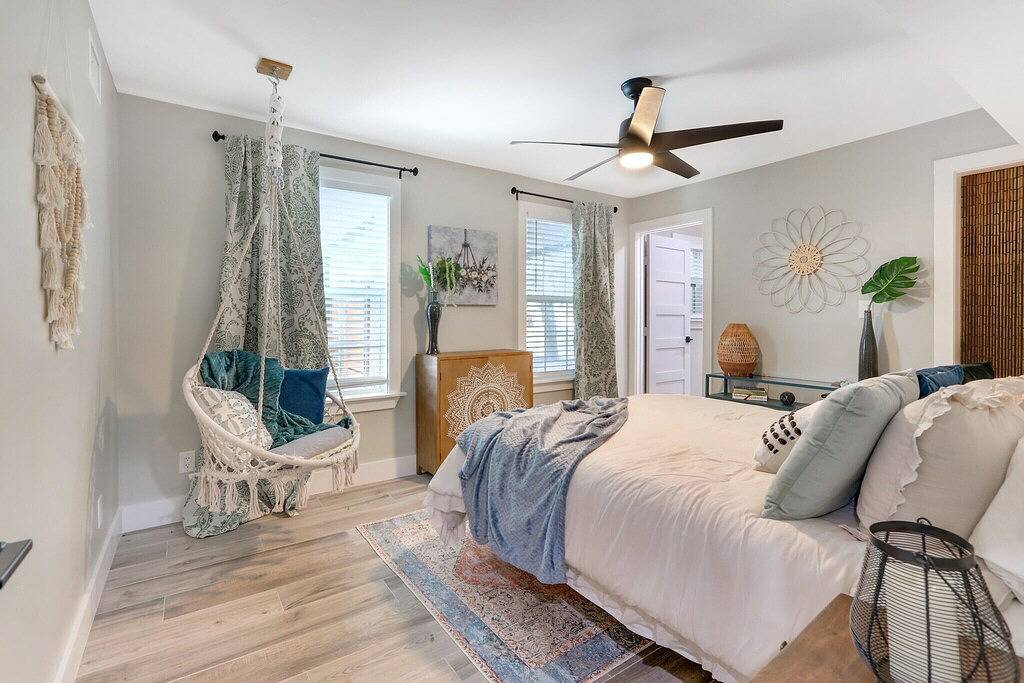 Pancho and Lefty's - Bohemian Rhapsody Retreat in Hays County