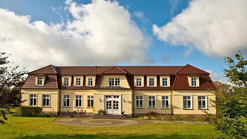 Ferienhaus für 3 Personen, mit Terrasse in Rostock und Umgebung