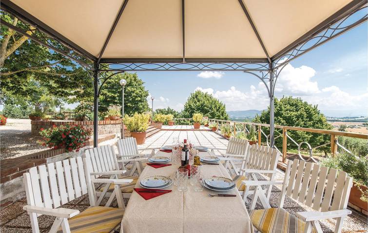 200 sq.ft. apt w/ parking, fire pit, pool & garden, 1.5km to Avigliano Umbro in Avigliano Umbro, Provincia de Terni