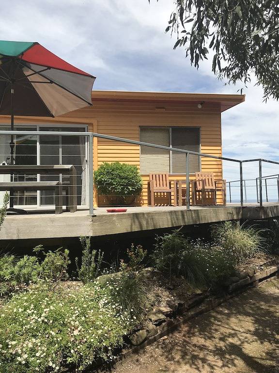 Cottage for 2 people, with terrace and garden in Great Ocean Road