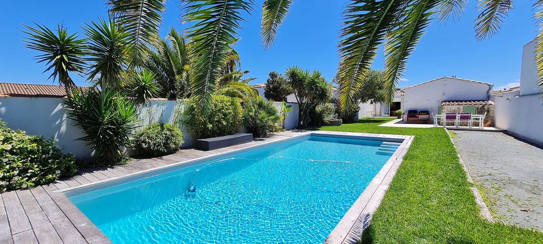 Gîte pour 10 personnes, avec jardin et piscine à Sainte-Marie-de-Ré