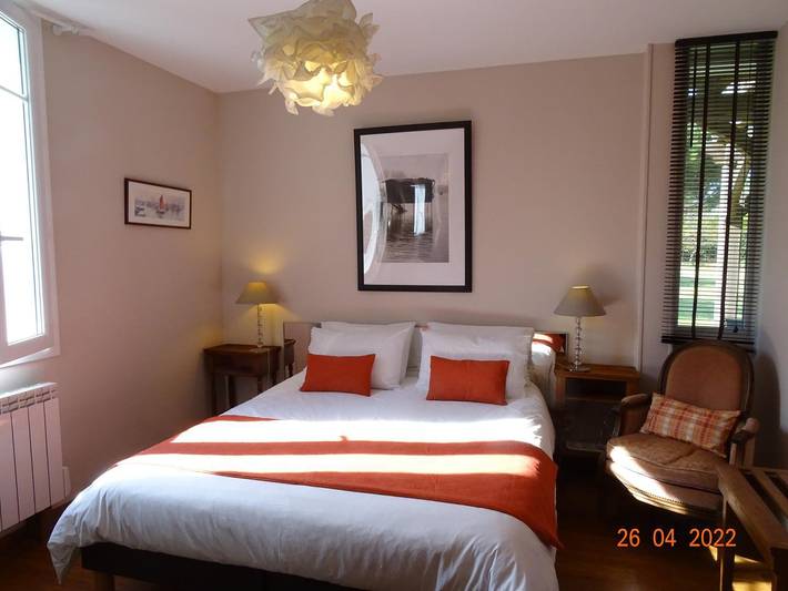 Location de vacances pour 2 personnes, avec piscine et jardin à Sainte-Eulalie-en-Born - 2